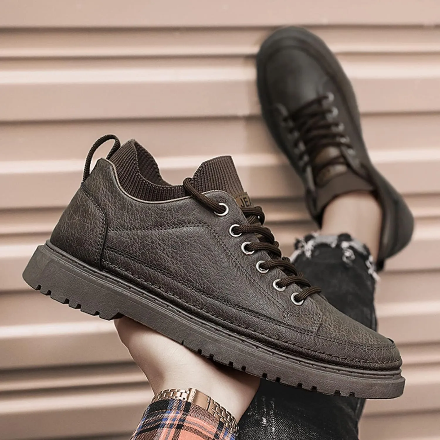 2022 New Men's Fashion Trend Car Stitching Round Toe Canvas Casual Men Comfy Casual Microfiber Leather Shoes