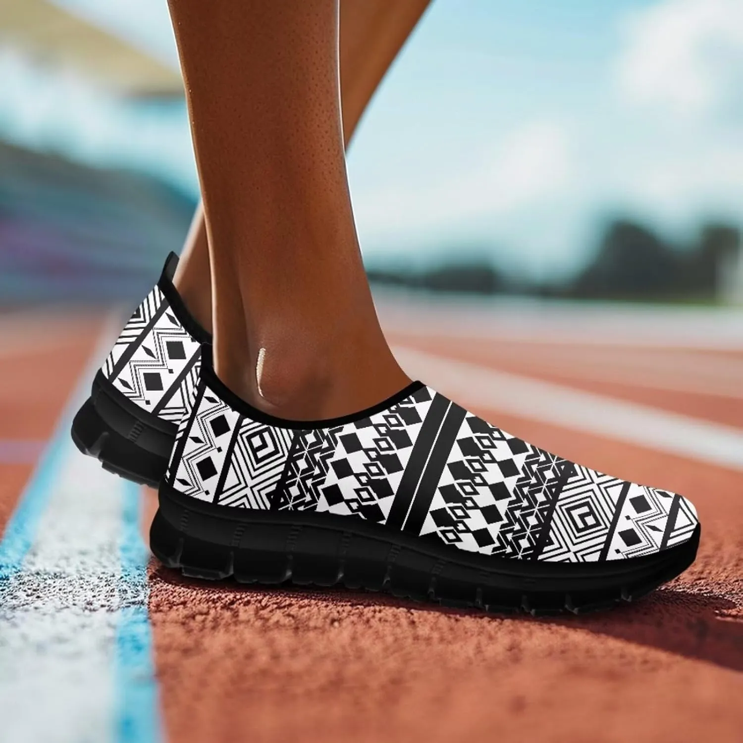 Binienty Women's Loafers & Slip-Ons Comfy Casual Slip-On Low-Cut Sneakers Ladies Travel Shoes