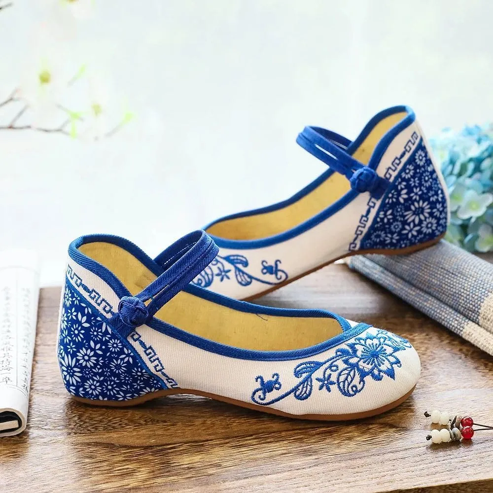 Blue Flowers Embroidered Women's Canvas Ballet Flats Vintage Chinese Style Ladies Casual Ankle Strap Cotton Shoes