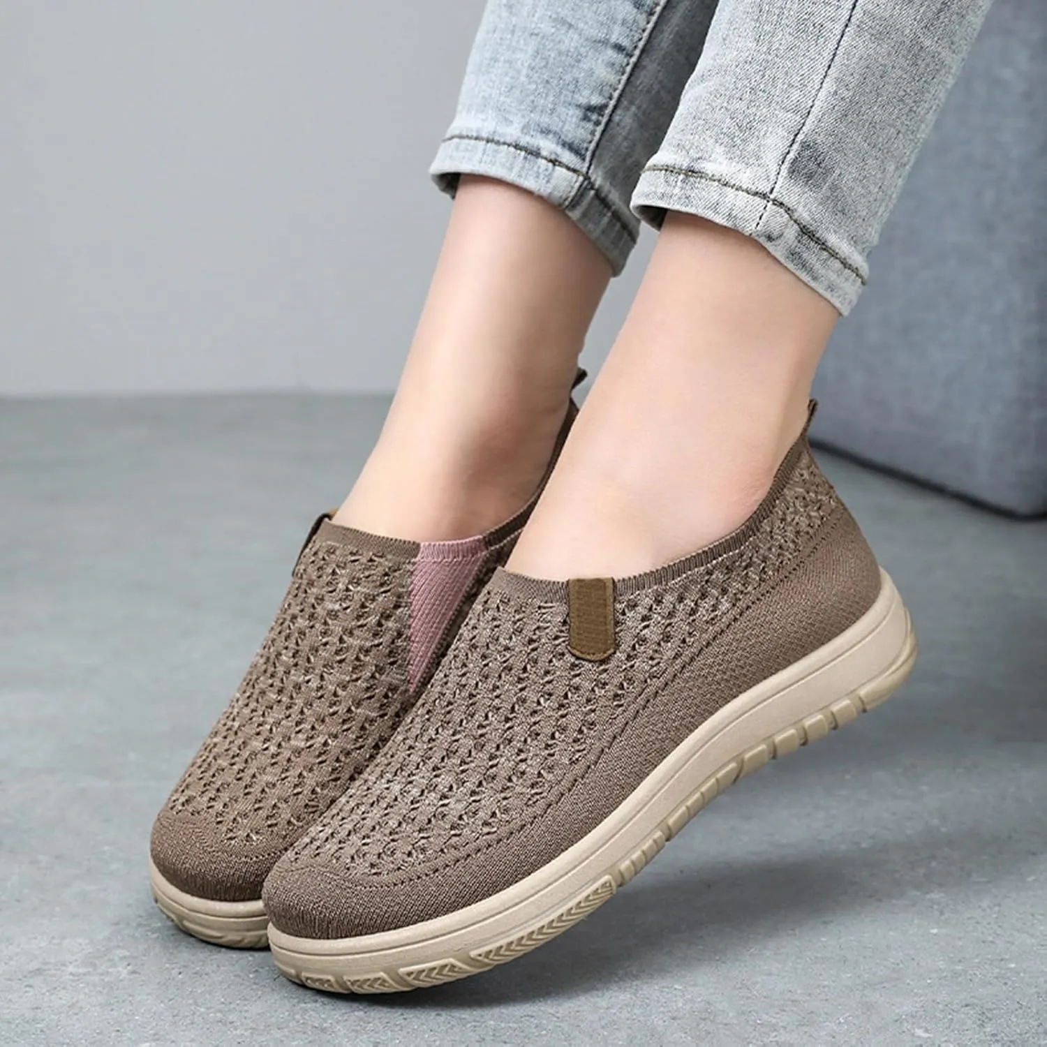 Comfortwear Shoes for Women Comfortable Soft Sole Flat Platform Sneakers Non Slip Walking Running Workout Sneaker