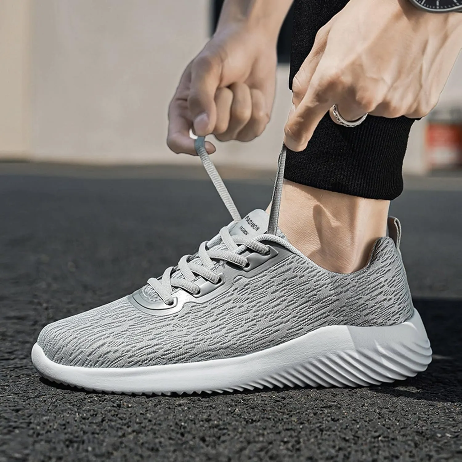 Fashion Men Mesh Casual Sport Shoes Lace Up Solid Color Running Breathable Soft Bottom Classic Sneaker Men's