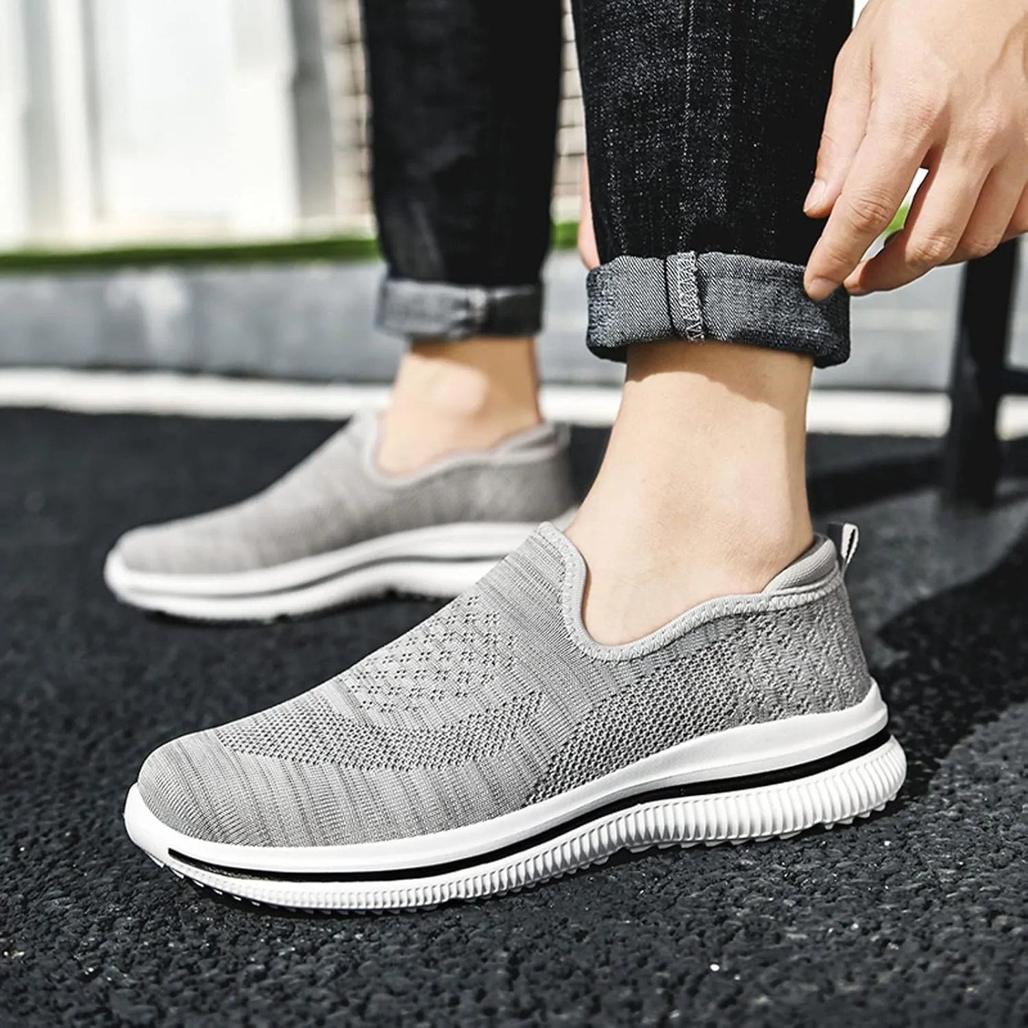 Fashion Men Mesh Mountaineering Casual Sport Shoes Lace Up Solid Color Running Breathable Soft High Tops Men Sneaker