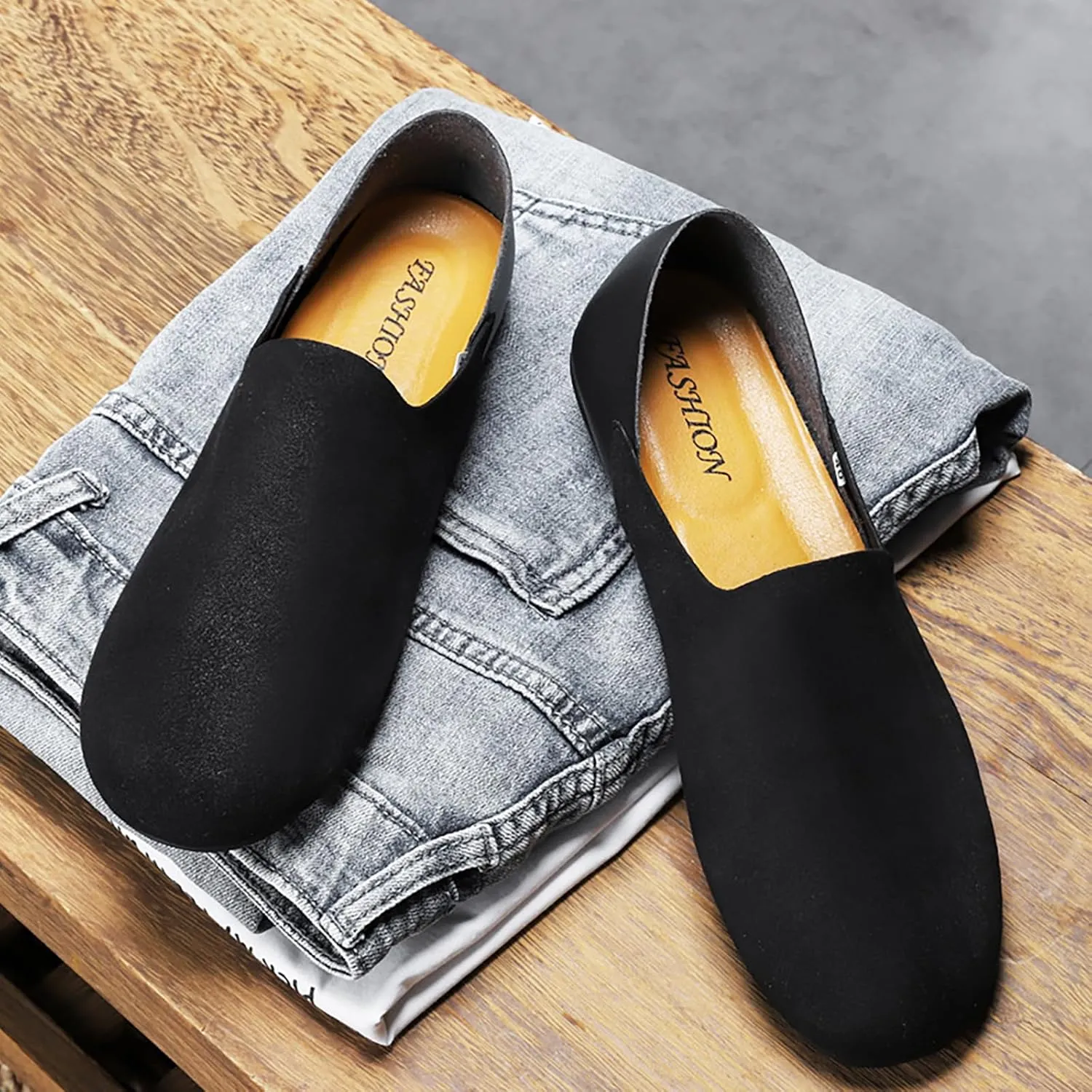Helenbra Men's Soft Leather Slip On Flat Loafer,Fashion Closed Toe Handmade Stitching Extra Soft Comfort Walking Driving Shoes Casual Flats
