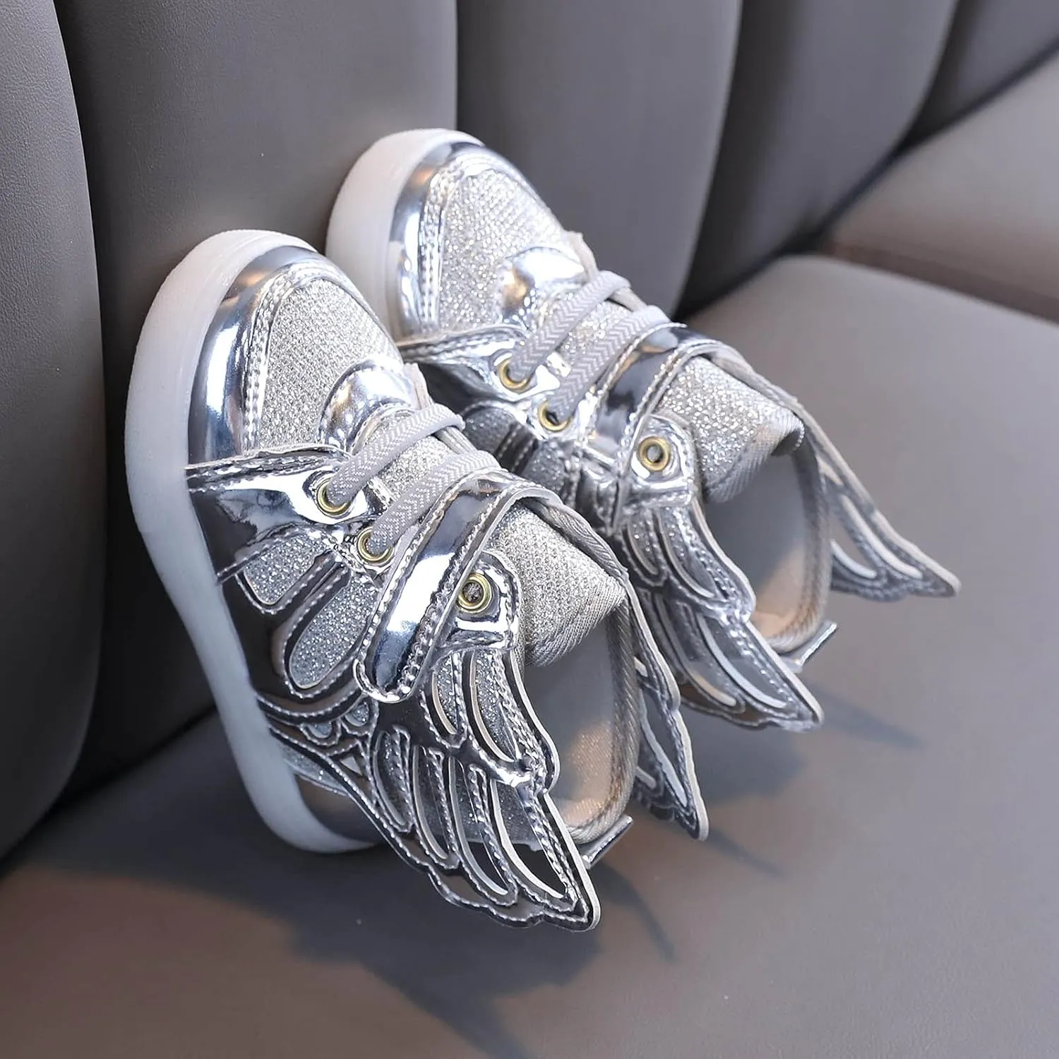 Kids Sneakers 1-6 Years Children Baby Girls Boys Sneakers Bling Led Light Fashion Lace Up Sport Shoes White Sneakers