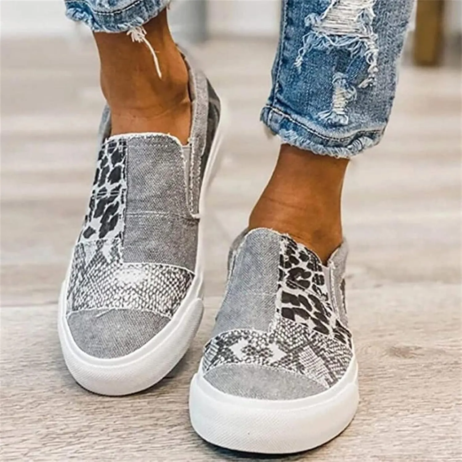 Lausiuoe Shoes For Women Sneakers Cute Fashion Canvas Walking Shoes Non-Slip Casual Low Top Soft Slip On Flat Loafers