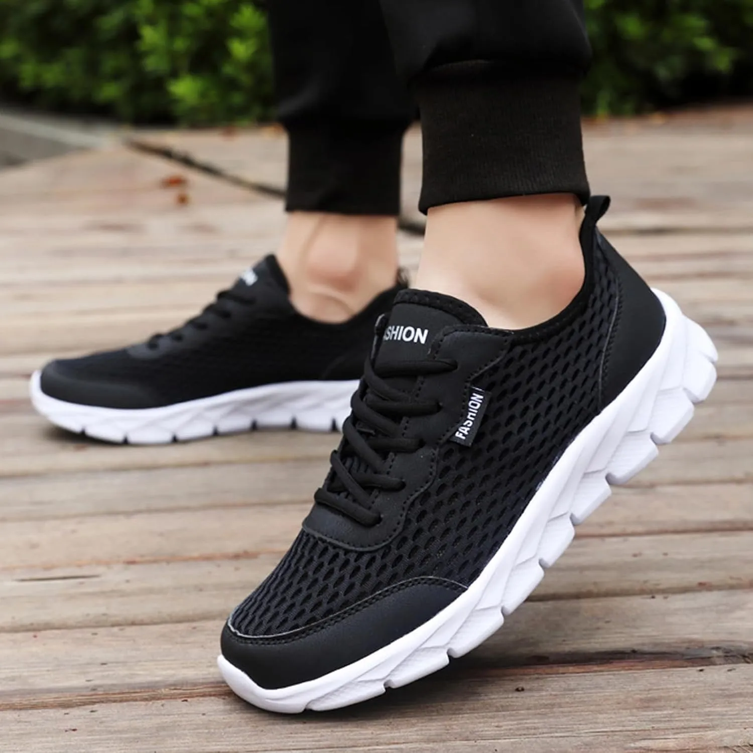 Men Lightweight Breathable Mesh Shoes Running Mesh Shoes Lace Up Casual Sneakers Mens Sneaker Slippers