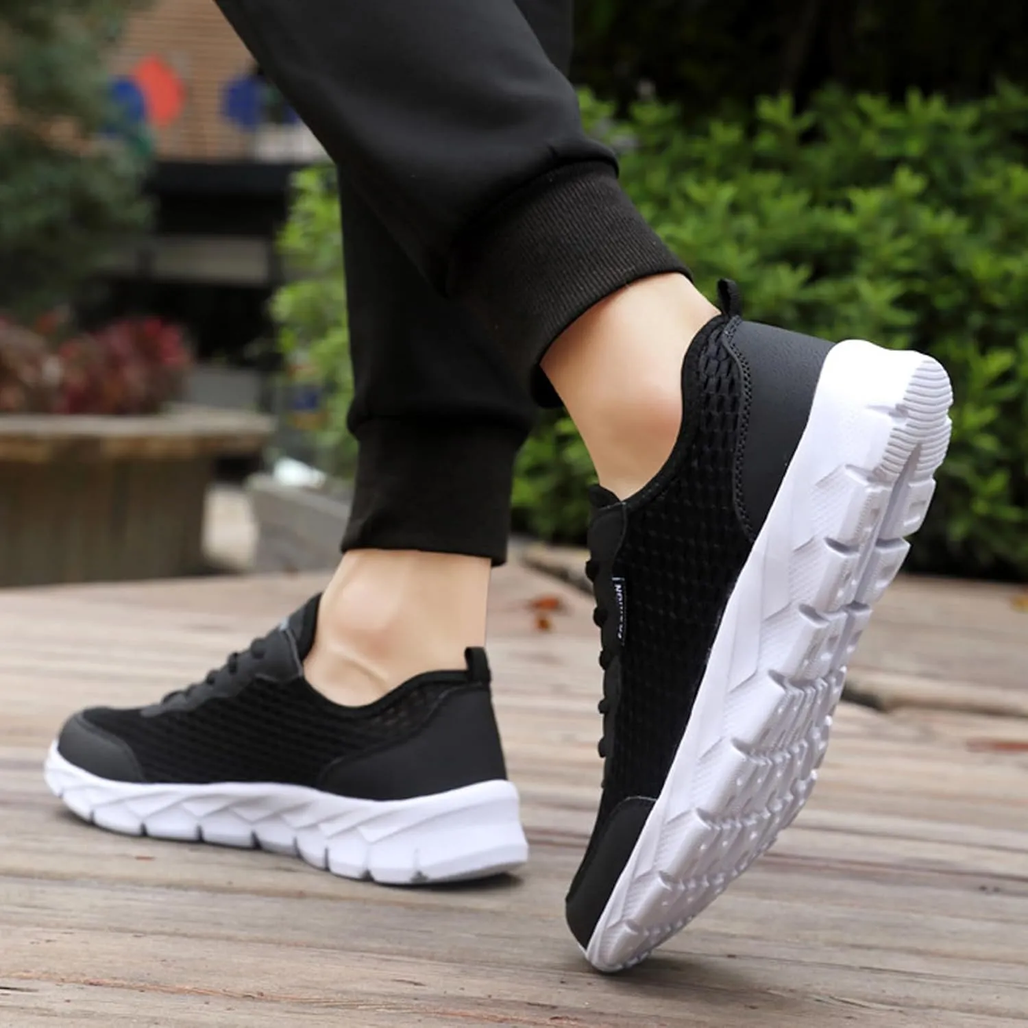 Men Lightweight Breathable Mesh Shoes Running Mesh Shoes Lace Up Casual Sneakers Mens Sneaker Slippers