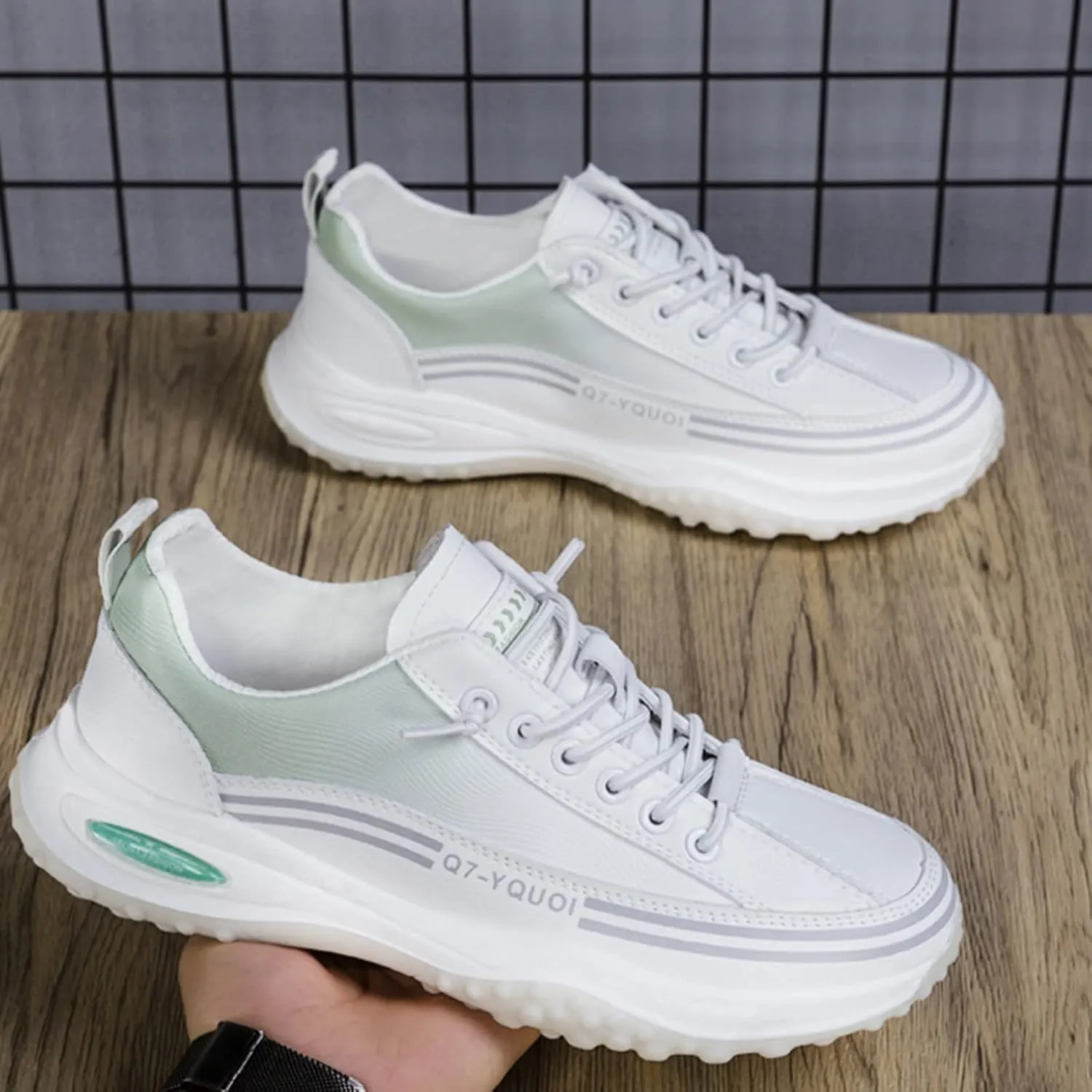Men's Minimalist Barefoot Shoes Casual Sneaker Mesh Breathable Walking Shoe Men's Lightweight Cushion Sneakers