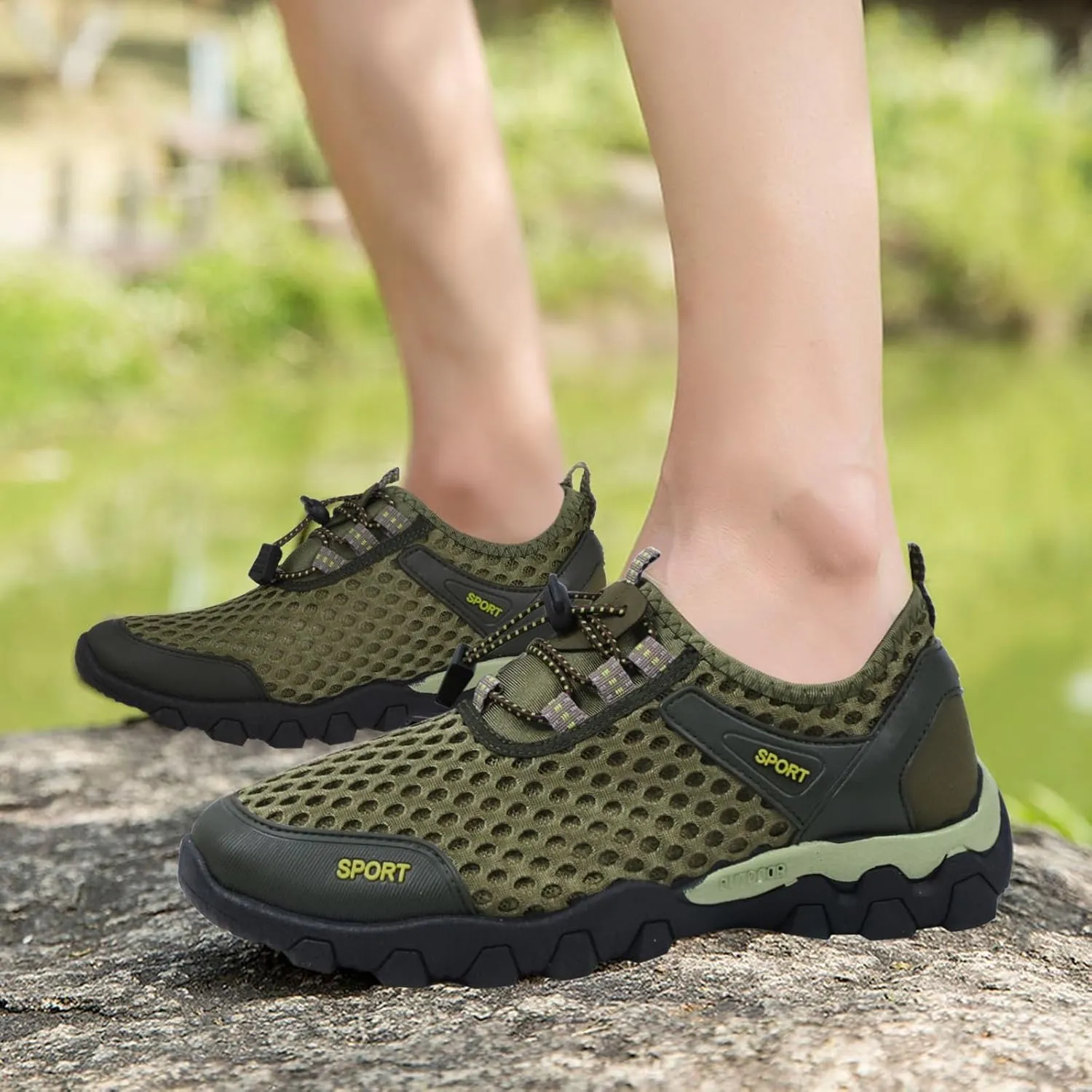 Mens Summer Mesh Hiking Sneaker Breathable Solid Color Casual Running Shoes Comfortable Summer Lighweight Sneakers Soft Sole Low Top Comfy Outdoor Walking Shoes