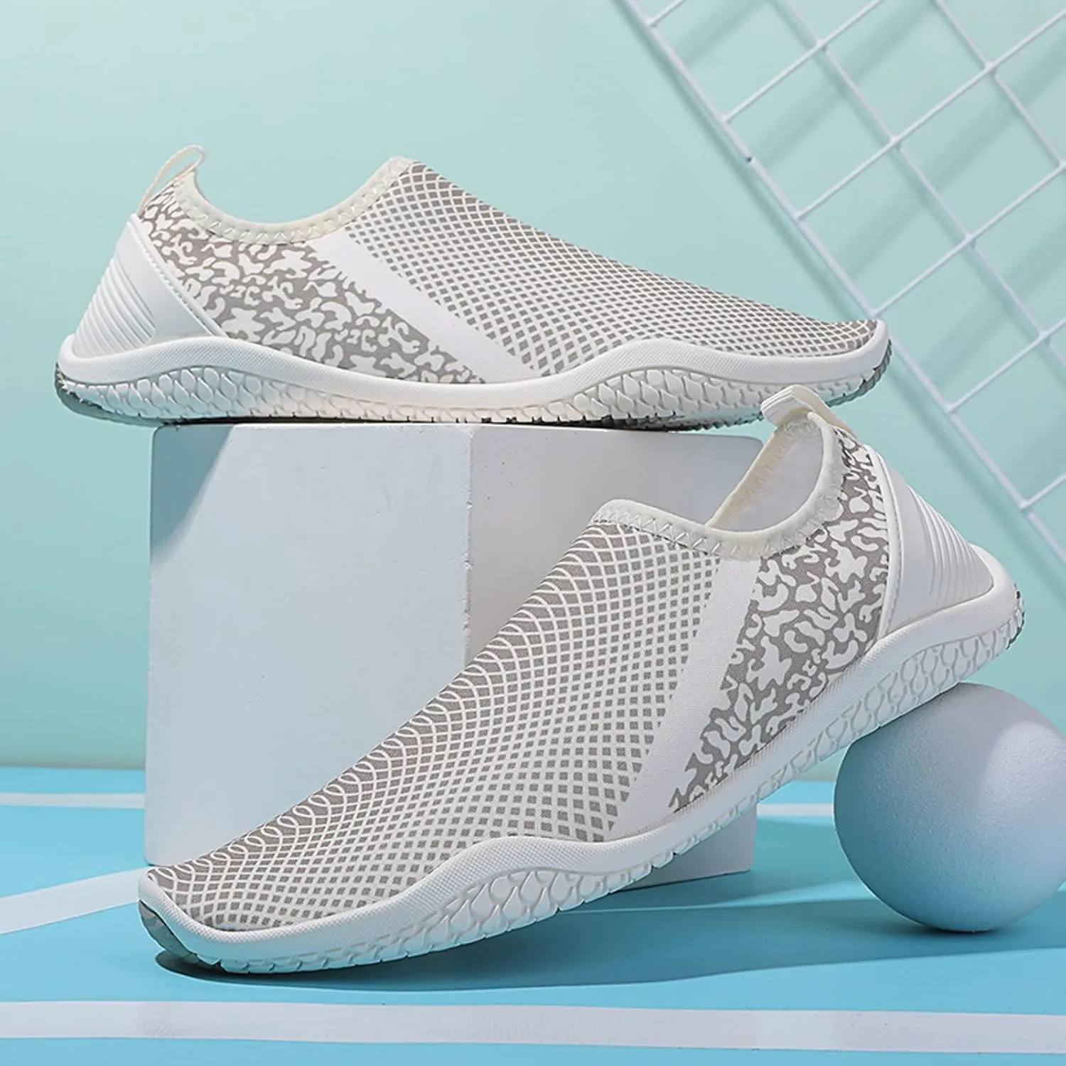 Mens Water Shoes Wide Barefoot Aqua Socks Quick Dry Water Shoes Barefoot Quick Dry Shoes Quick Dry Water Sports Barefoot Shoes for Pool Beach Surf Walking Water Park