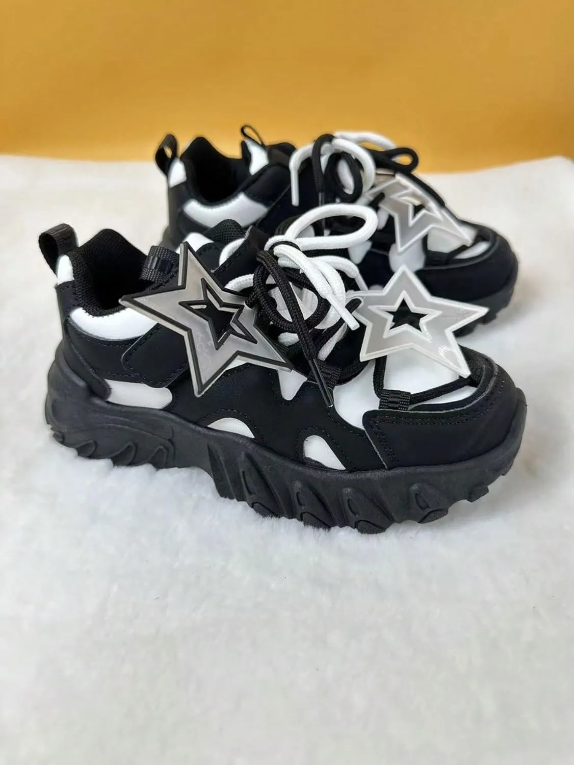 Ombre Y2K Cute Star Pattern Sneakers Stylish Lightweight Low Top Shoes for Kids and Women Casual Everyday Walking School Travel All Season Non Slip Comfort Fit