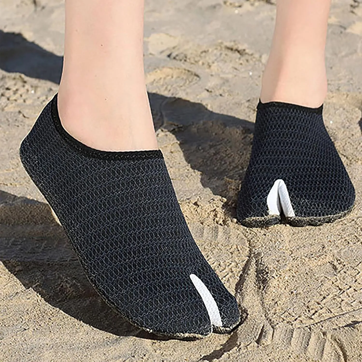 Quick Dry Barefoot Water Shoes Aqua Socks Non Slip Swim Surf Beach Yoga Camping Boating River Pool Sport Shoes Adults Spring Shoe for Women 2025