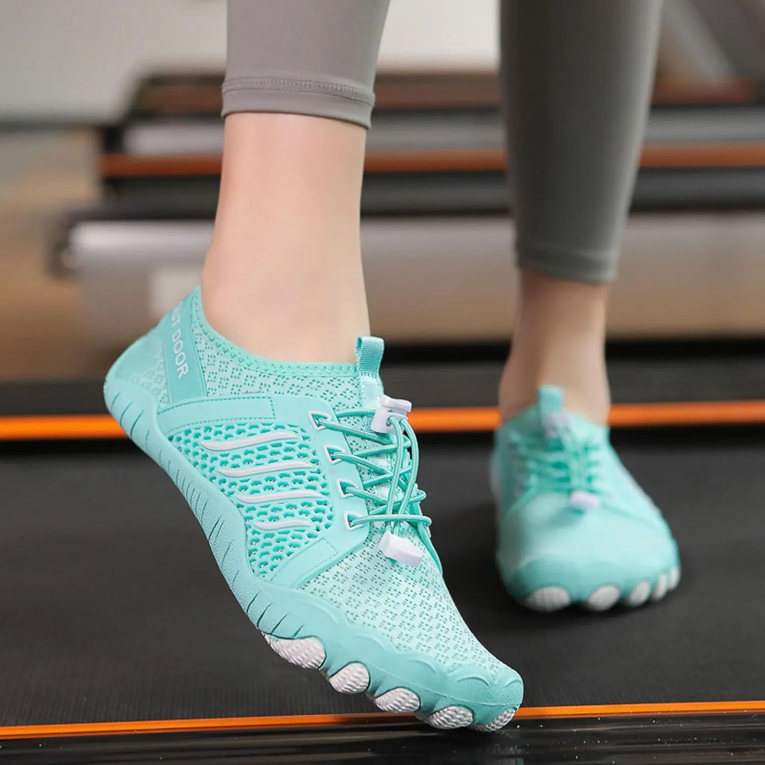Slip on Walking Shoes for Men Comfortable Hiking Shoes Memory Foam Breathable Lightweight Fashion Sneakers Non Slip Indoor Outdoor Training Gym Shoes Wide Width