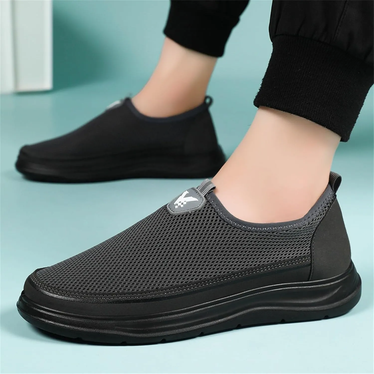 Slip on Walking Shoes Men Comfortable Memory Foam Ultra Lightweight Breathable Fashion Sneakers Non Slip Travel Jogging Training Gym Shoes Wide Width
