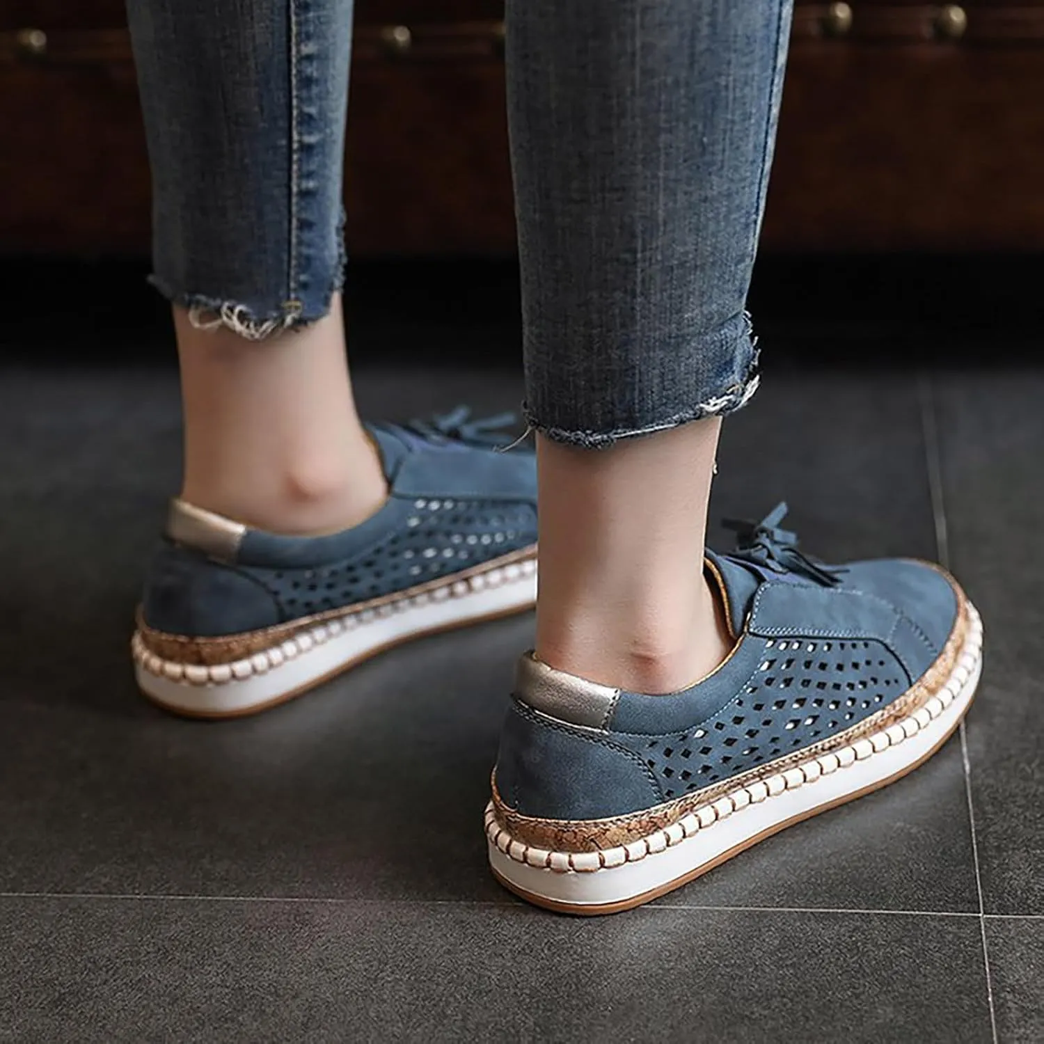Tennis Shoes Women Lether Dress Casual Shoes Fashion Sneakers 2025 Women's Woven Orthopedic Breathable Soft Brown Tennis Shoe Cross Trainer Shoe