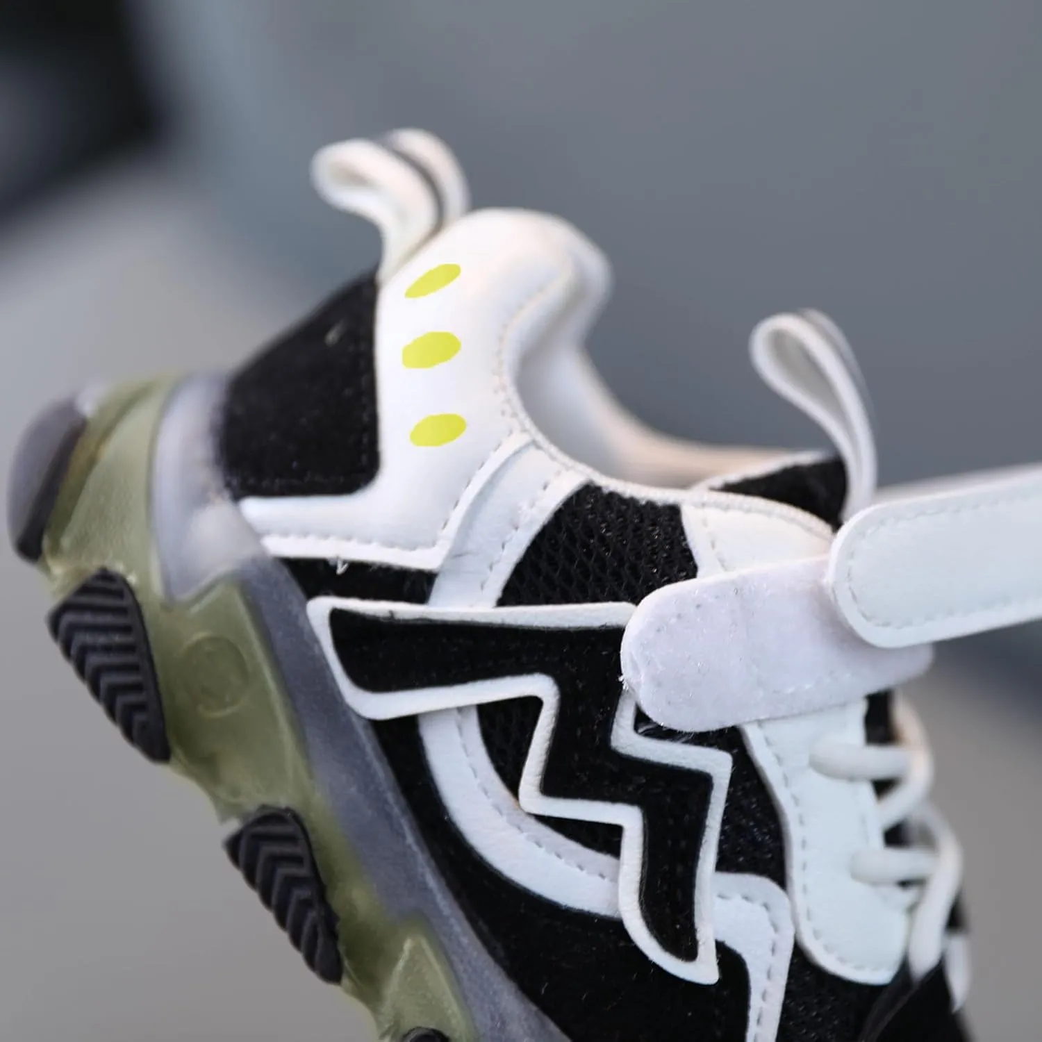 Toddler Boys Girls Light Up Hook Loop Sneaker Baby Mesh Breathable Soft Soled Non Slip Shoes Fashion Casual Shoes