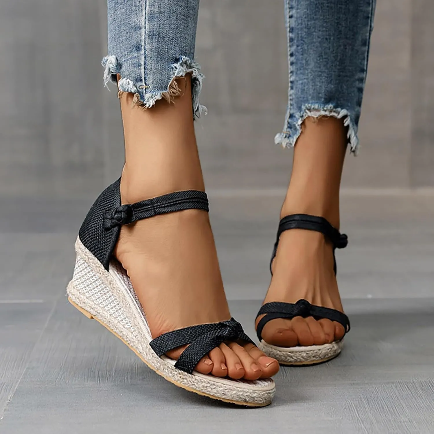 Wedge Sandals for Women Ankle Buckle Strap Closed Toe Wedge Sandals Casual Sloping High Heels Espadrilles Wedge Sandal Cute Shoes 2025