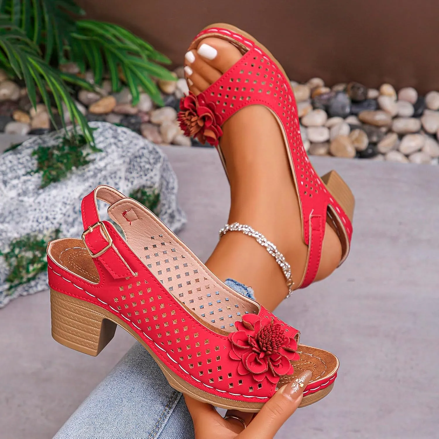 Women's Sandals Summer Open Toe Ankle Buckle Heel Cut Out Vamp Peep Toe Sandals Slingback Casual Solid Color Hollow Out Floral Sandal Dressy Wedding Dance Shoes 2025