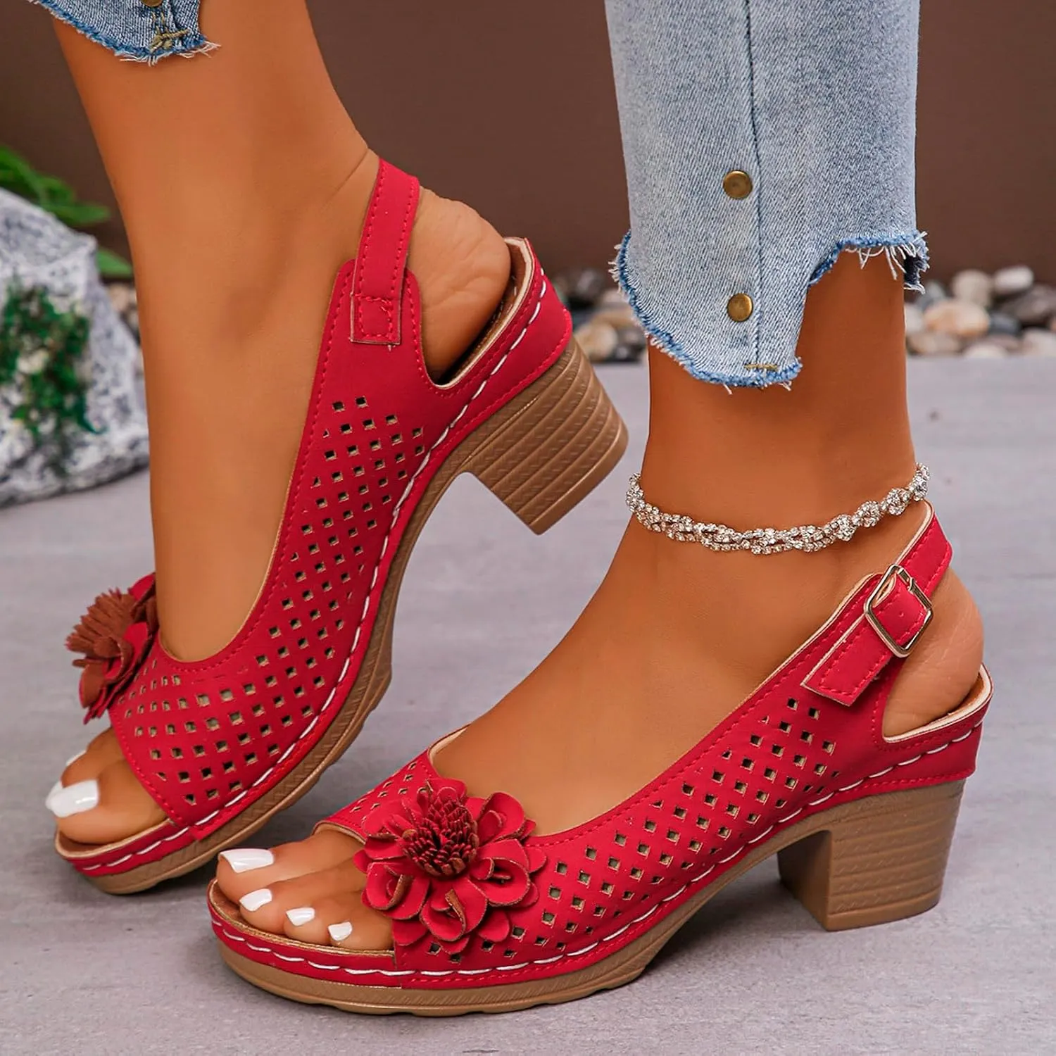 Women's Sandals Summer Open Toe Ankle Buckle Heel Cut Out Vamp Peep Toe Sandals Slingback Casual Solid Color Hollow Out Floral Sandal Dressy Wedding Dance Shoes 2025
