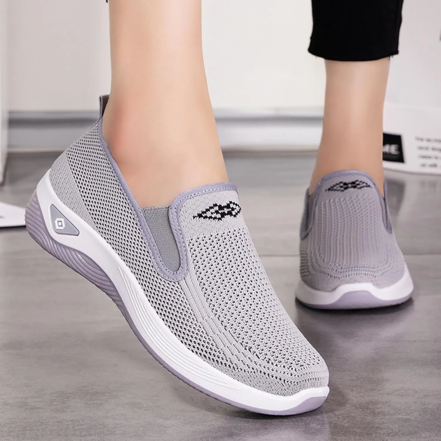 Women's Slip-On Breathable Mesh Sneakers – Lightweight Walking Shoes for Outdoor, Travel, Casual Wear – Comfortable Anti-Slip Loafers for Everyday, All-Day Use