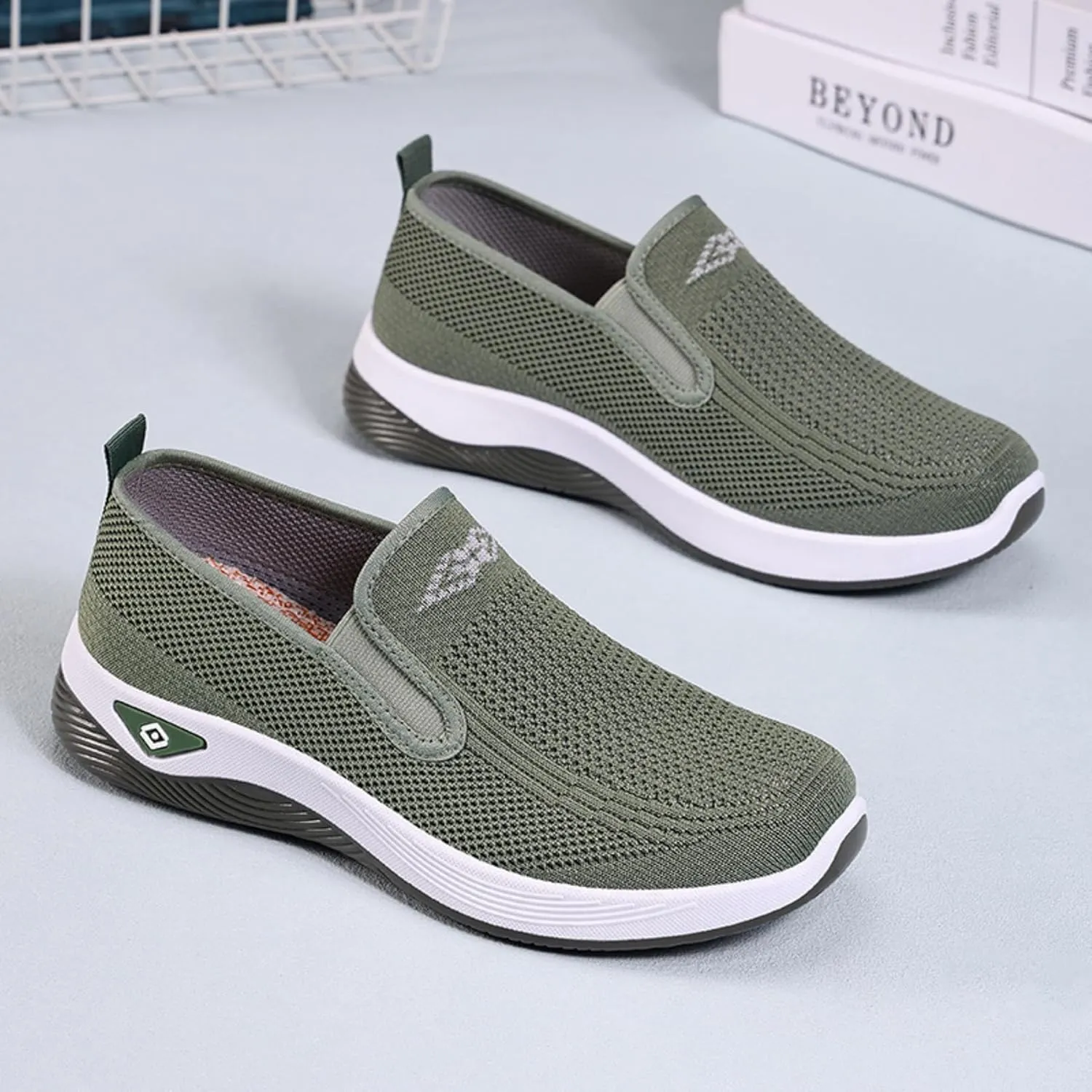 Women's Slip-On Breathable Mesh Sneakers – Lightweight Walking Shoes for Outdoor, Travel, Casual Wear – Comfortable Anti-Slip Loafers for Everyday, All-Day Use